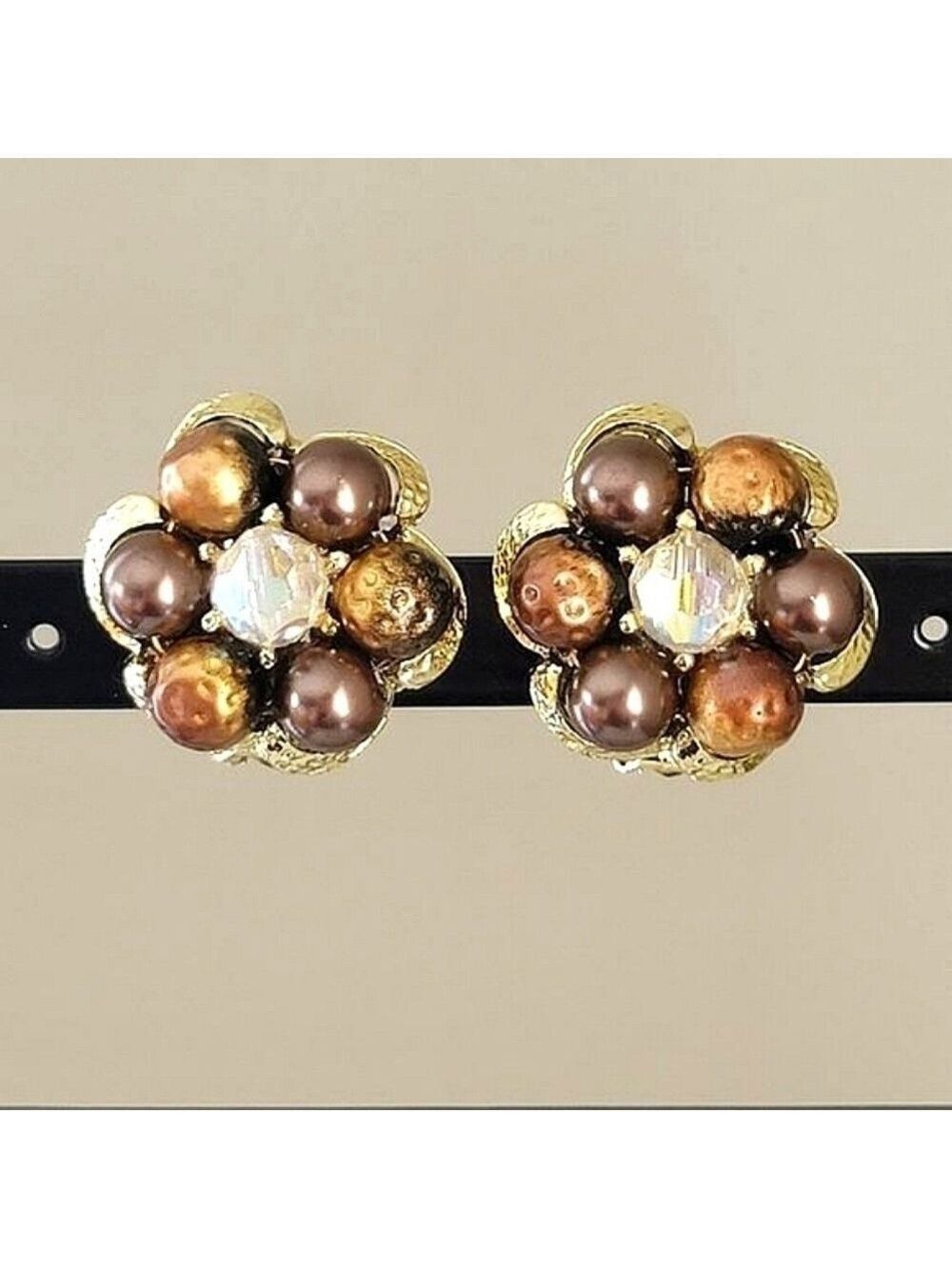 Earrings Vintage Chocolate Gold Tone Clip On Earrings #0213